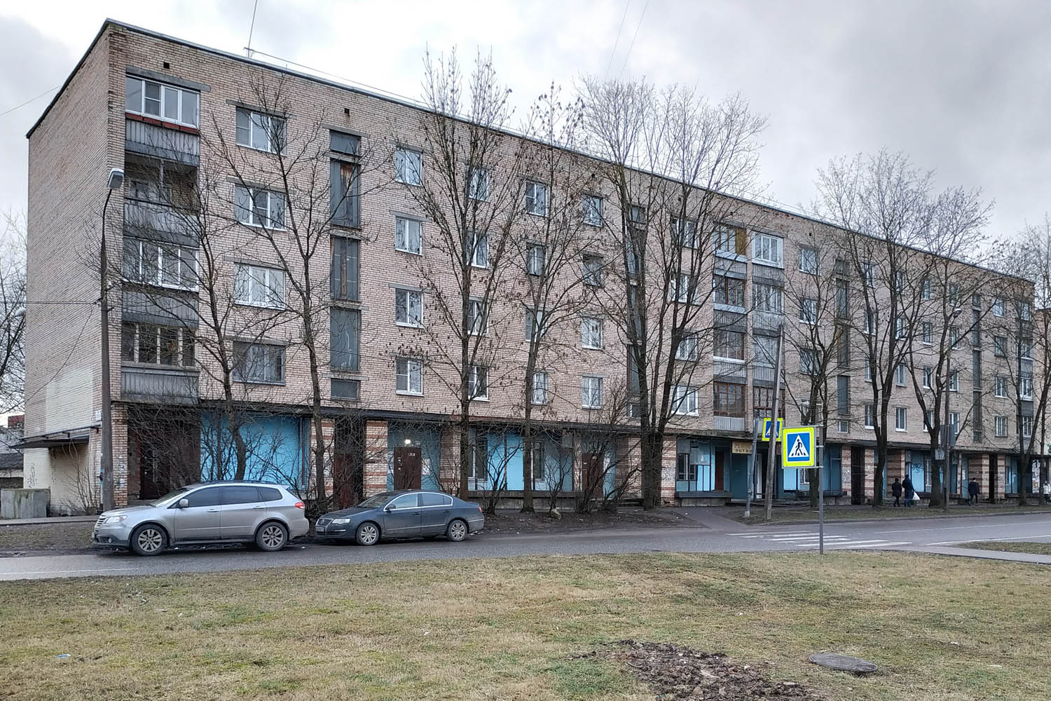 Гатчина, Рощинская улица, 18а