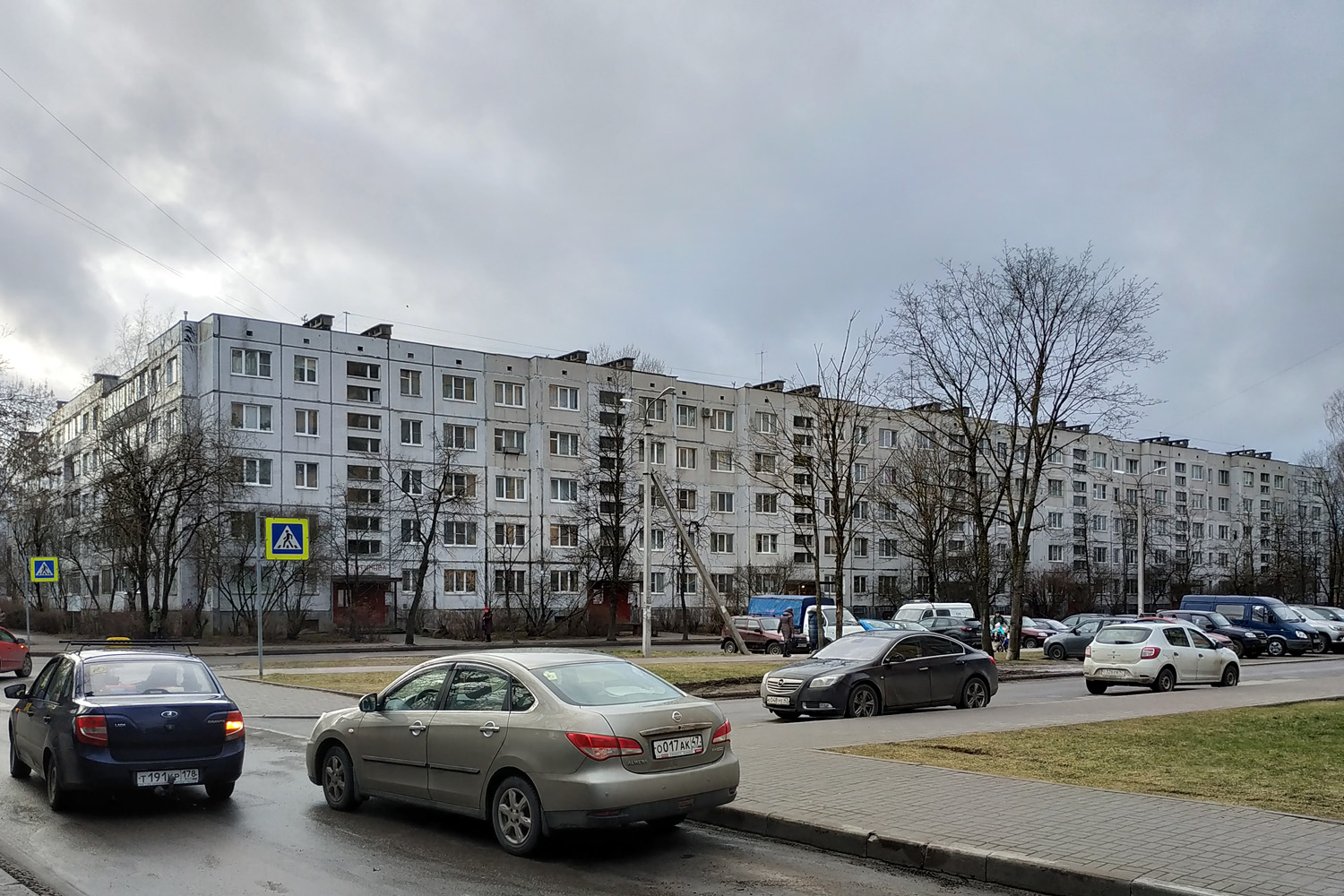 Гатчина, Улица Академика Константинова, 1б; Улица Академика Константинова, 1; Улица Хохлова, 6