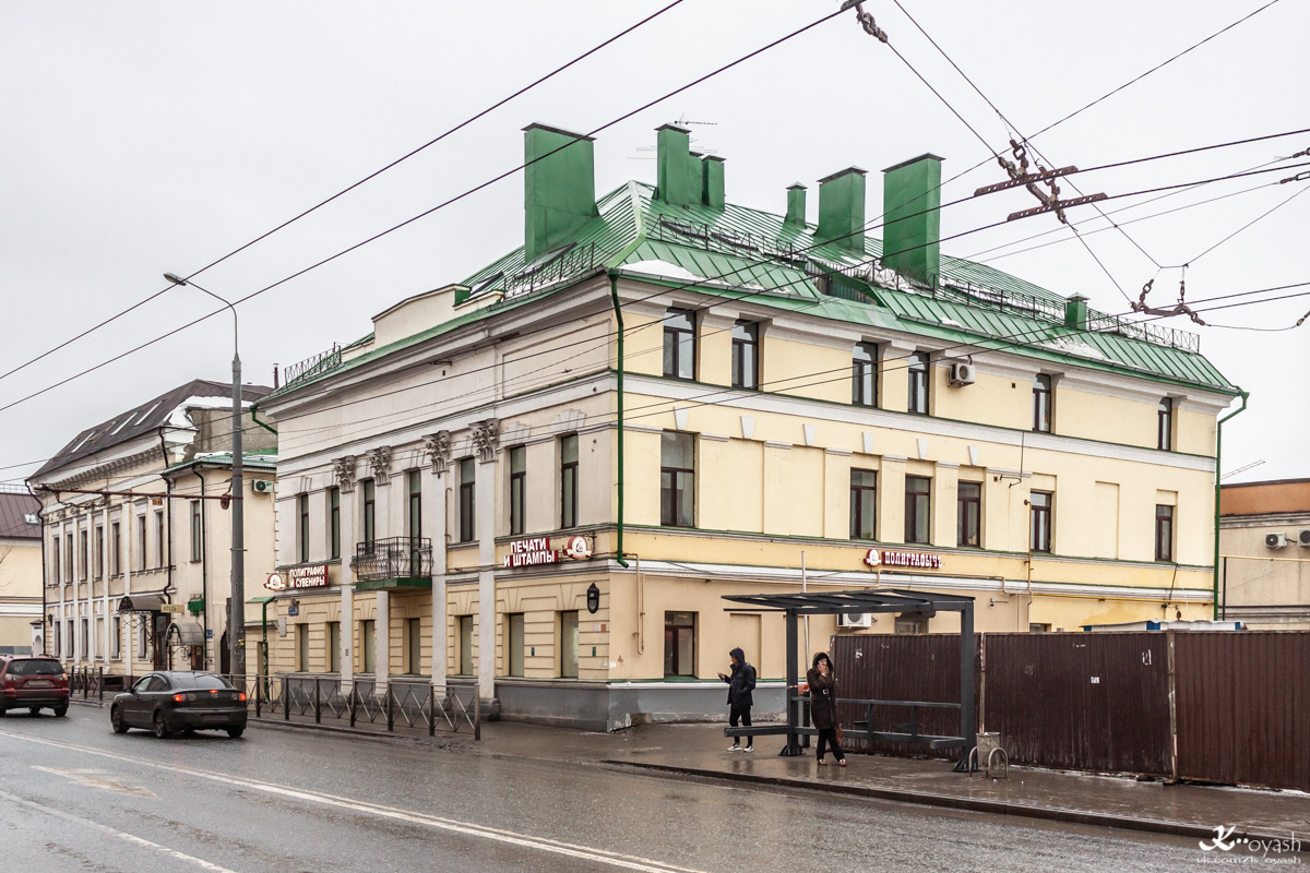 Казань, Московская улица, 28; Московская улица, 26Б; Московская улица, 26 / Улица Чернышевского, 31 Казань, Московская улица, 28; Московская улица, 26Б; Московская улица, 26 / Улица Чернышевского, 31