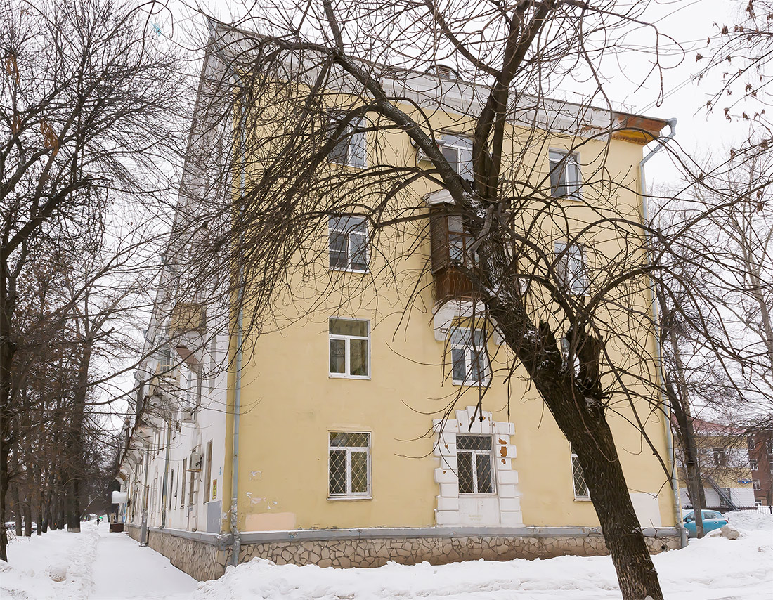 Ufa, Улица Конституции, 13