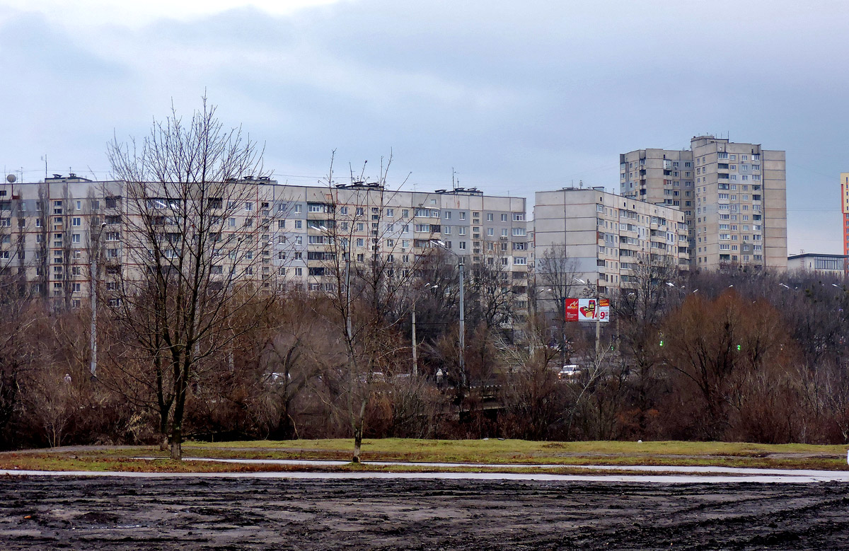 Charków, Улица Гвардейцев-Широнинцев, 96 / Улица Метростроителей, 30; Улица Гвардейцев-Широнинцев, 88; Улица Гвардейцев-Широнинцев, 84
