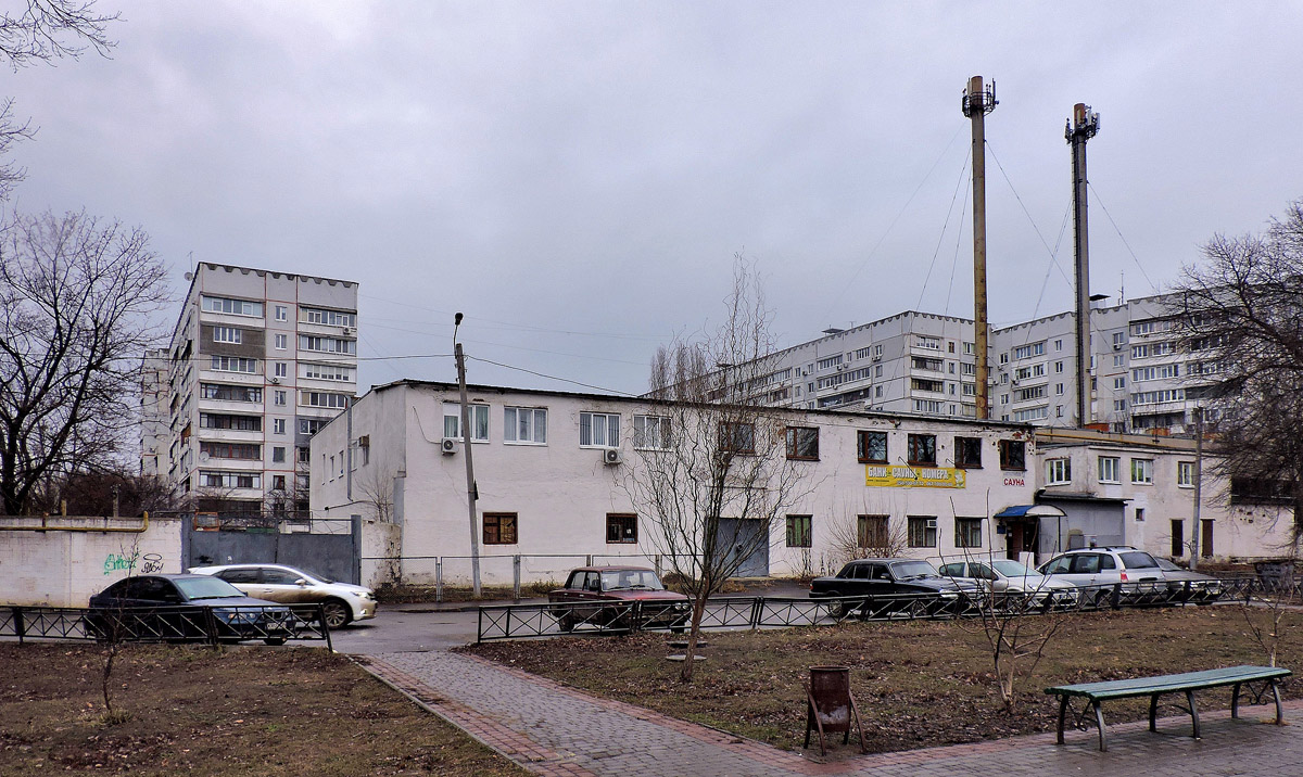 Харкiв, Улица Метростроителей, 11; Улица Метростроителей, 13