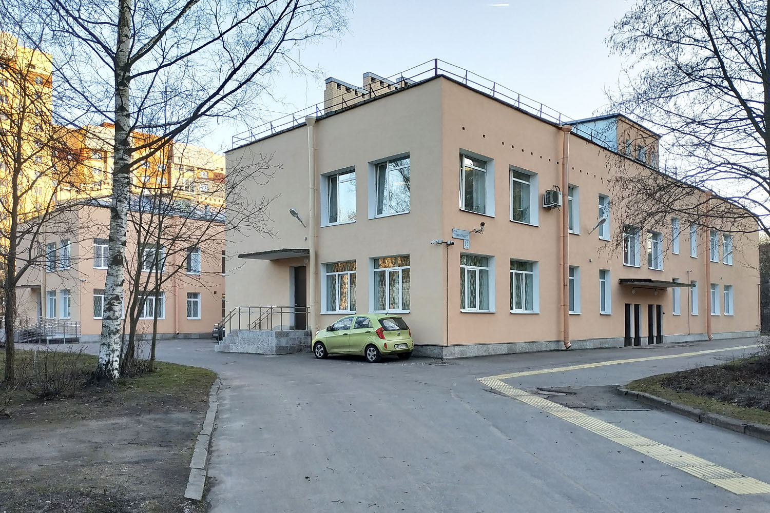 Санкт-Петербург, Улица Ушинского, 17 корп. 2