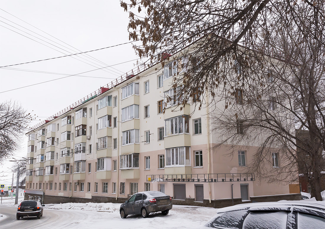 Ufa, Улица Конституции, 1 / Улица Максима Горького, 34