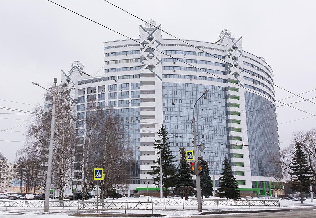 Ufa, Улица Комарова, 8