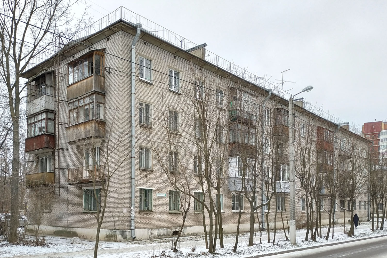 Кузьмоловский, Улица Рядового Иванова, 13