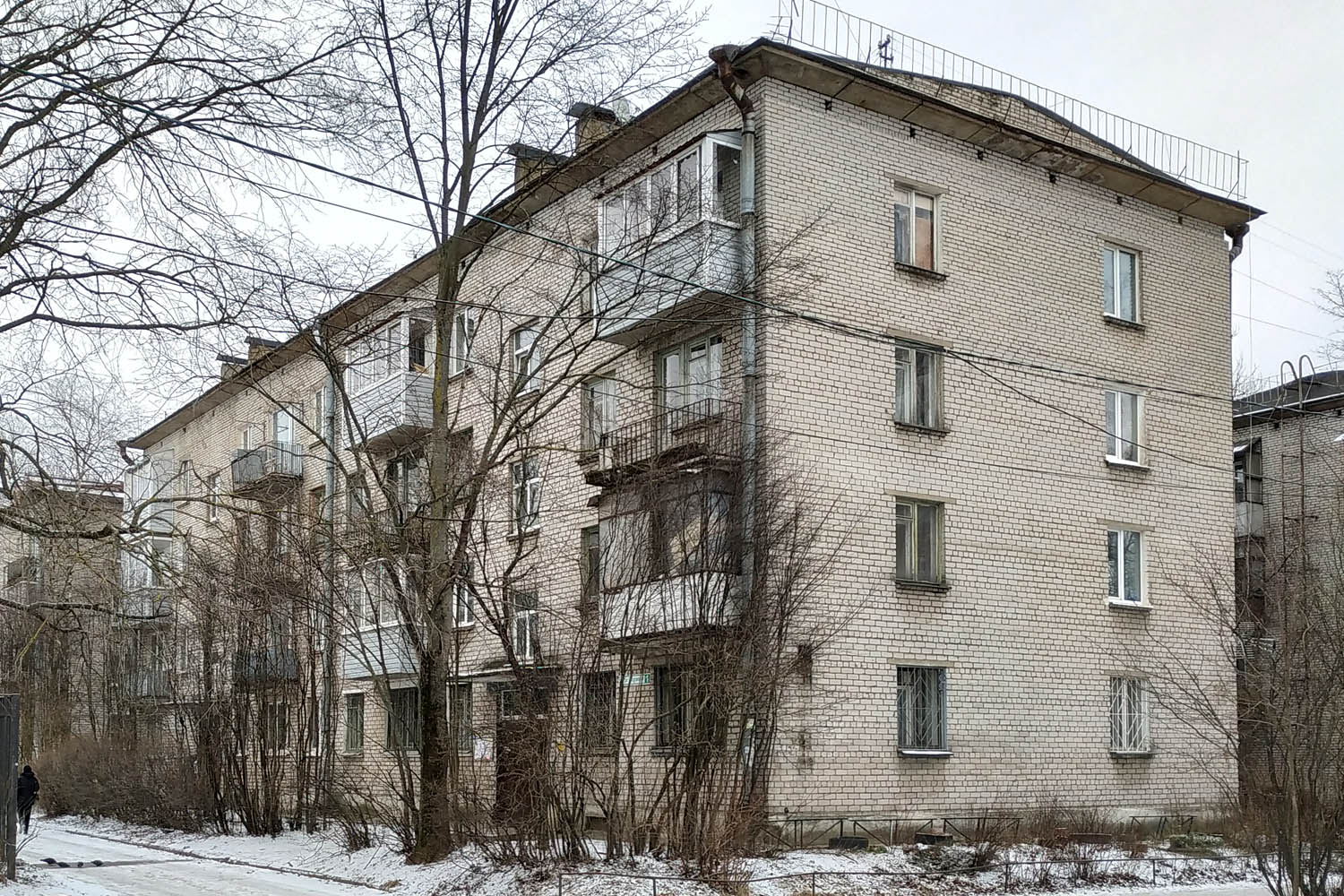 Кузьмоловский, Спортивная улица, 1