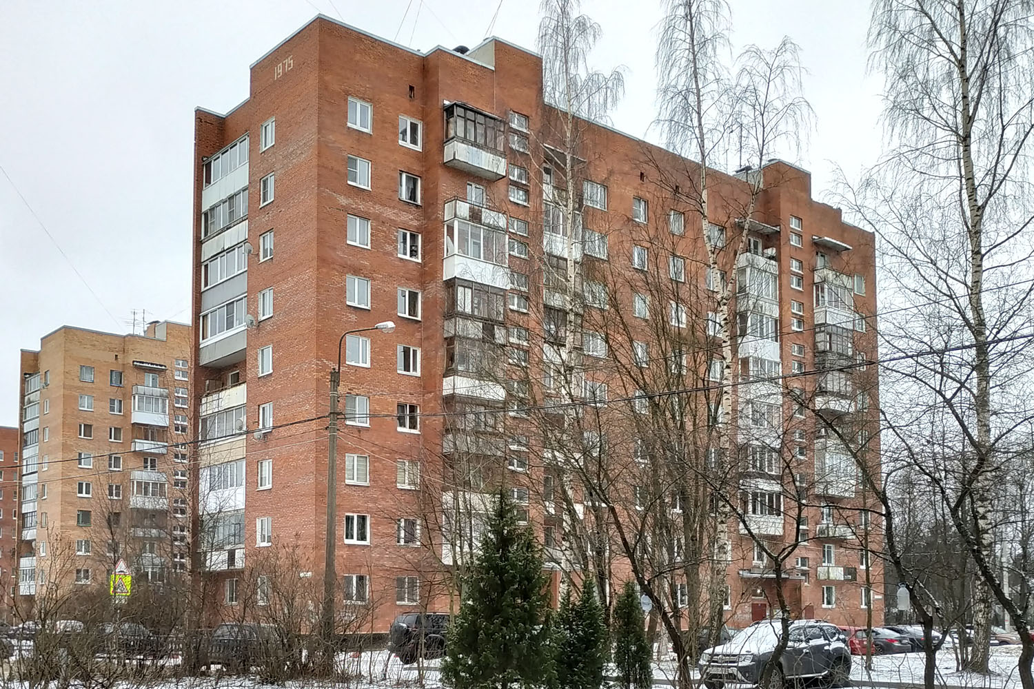 Кузьмоловский, Улица Строителей, 9