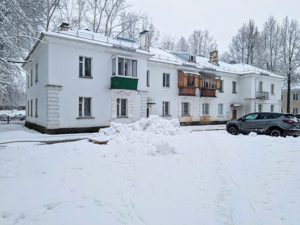 Глазов, Улица Тани Барамзиной, 49