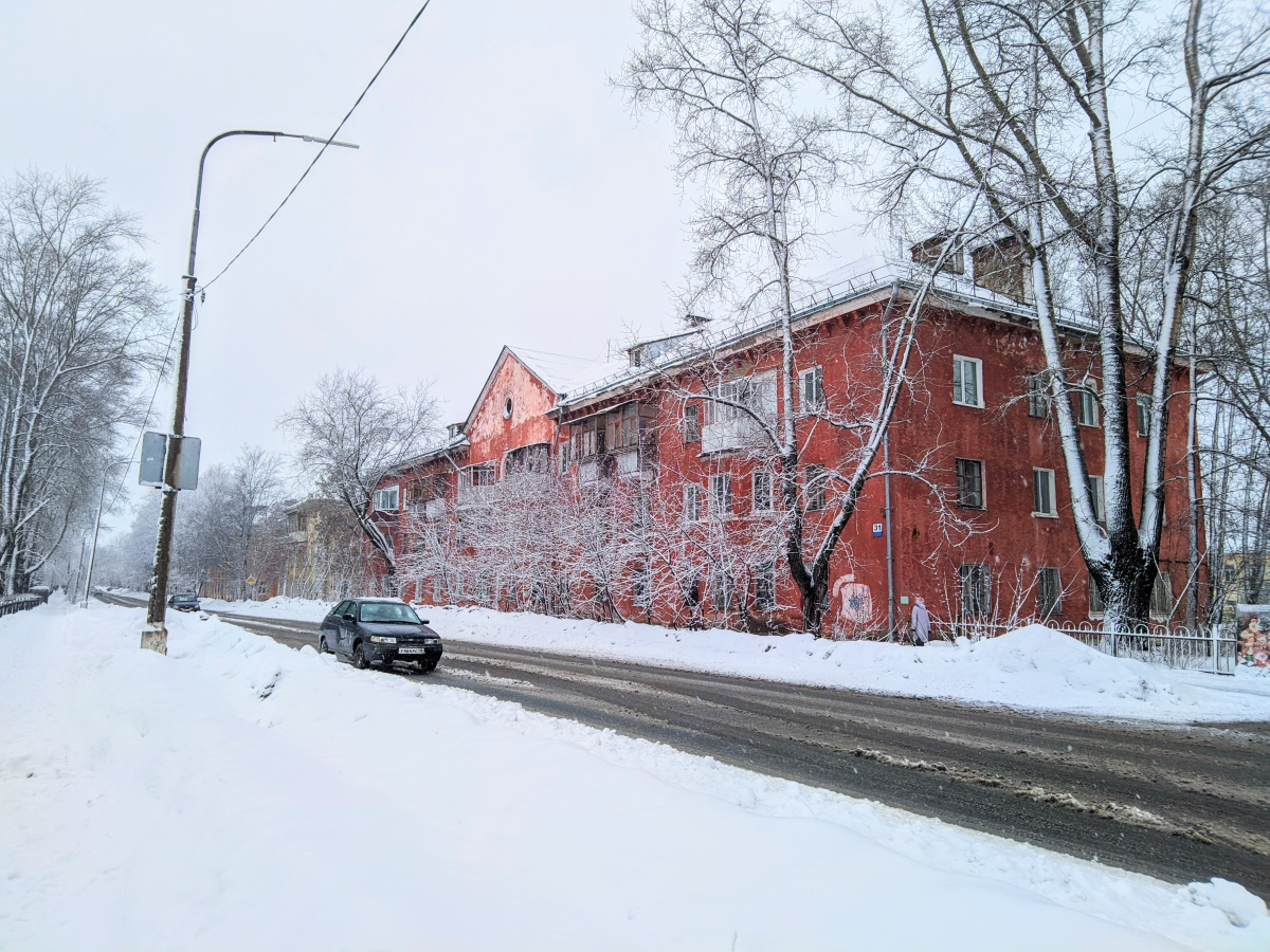 Глазов, улица Дзержинского, 31