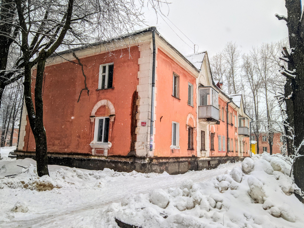 Глазов, Школьная улица, 5