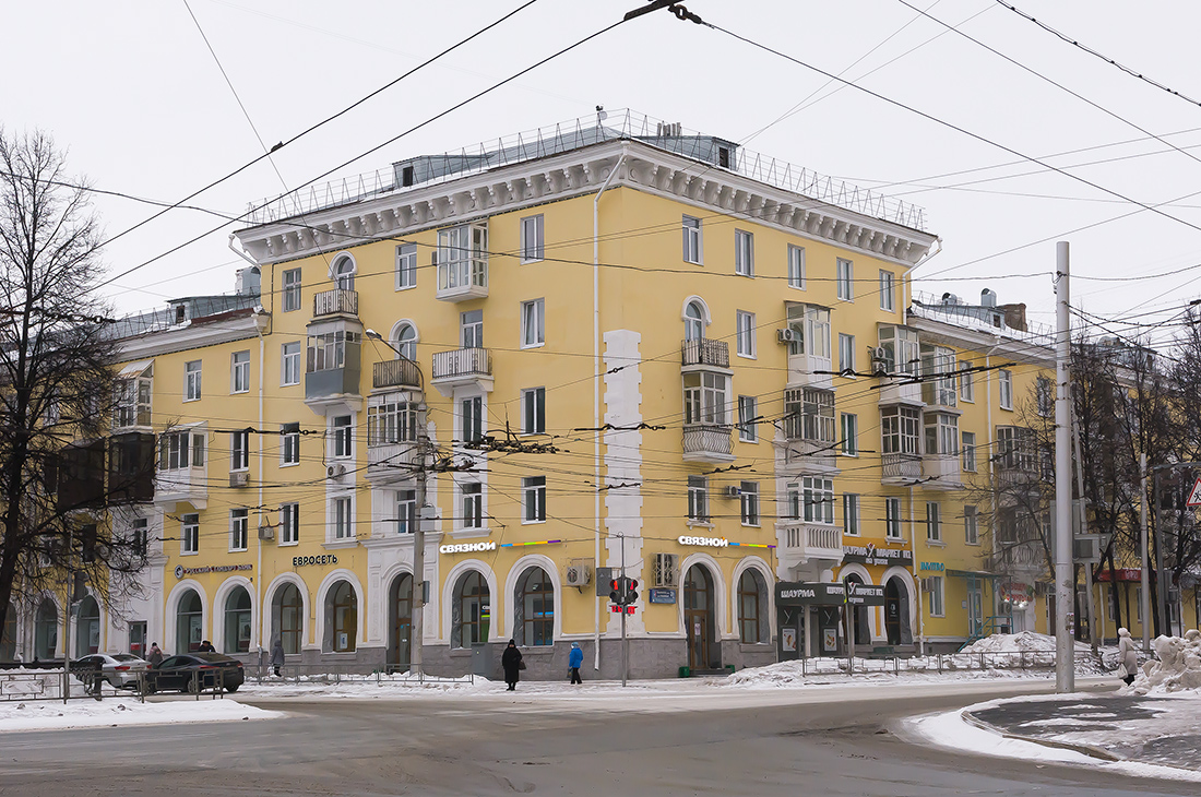 Уфа, Первомайская улица, 25 / Улица Ульяновых, 31