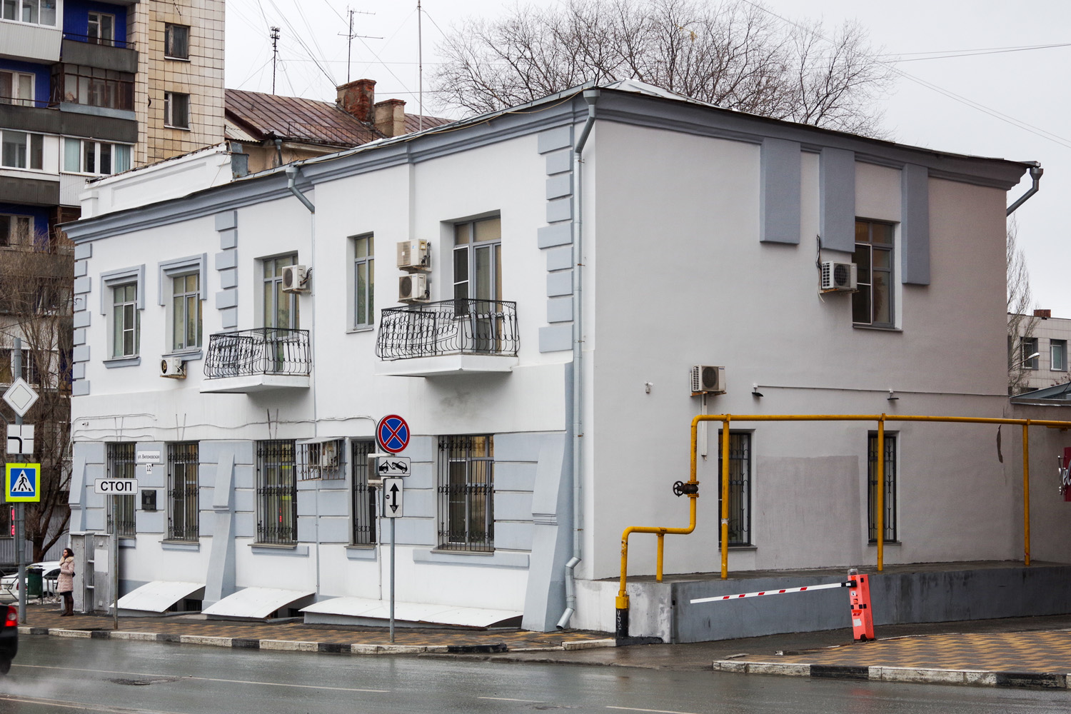 Samara, Вилоновская улица, 12 / Чапаевская улица, 181