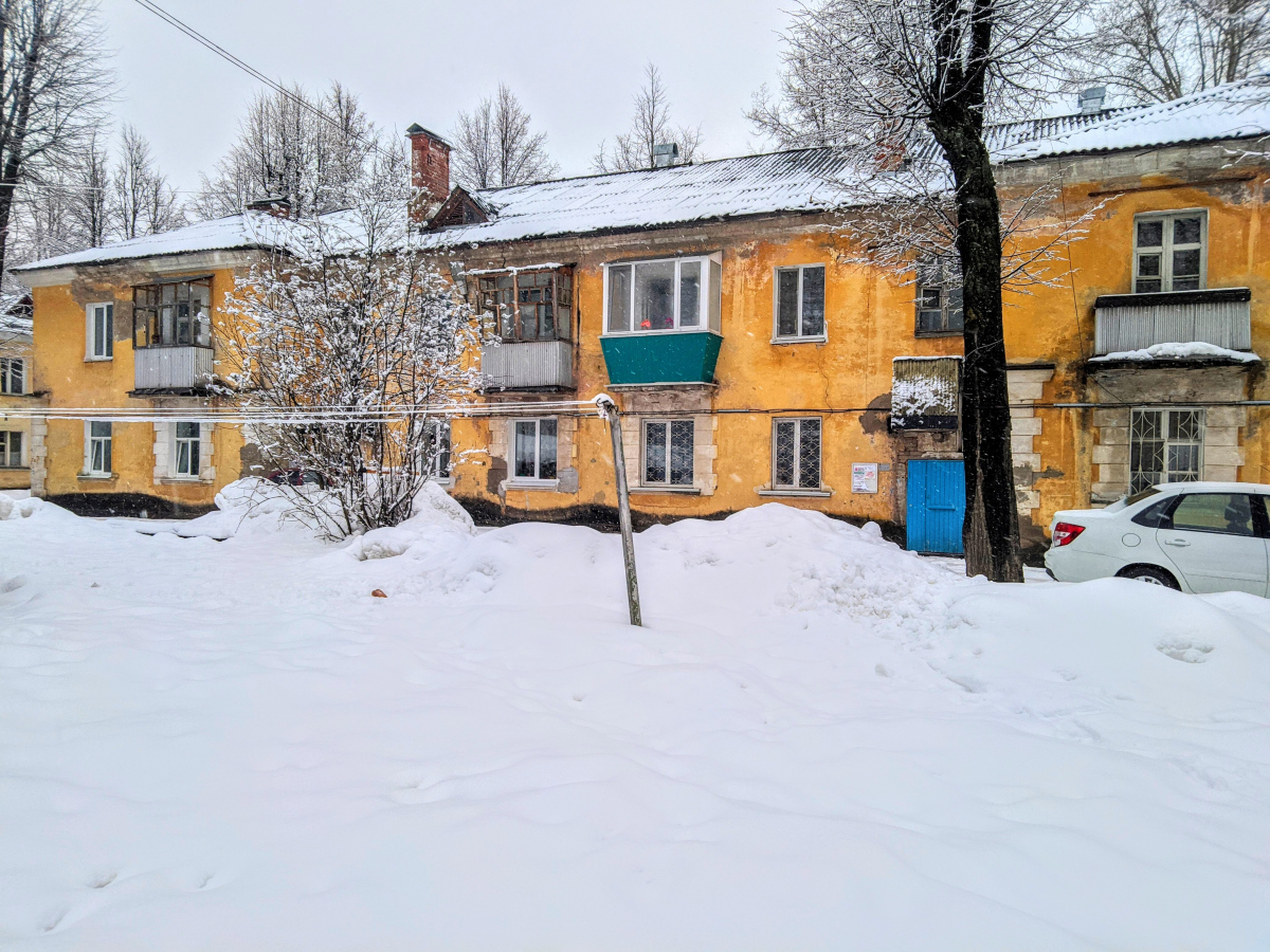 Glazov, Улица Дзержинского, 3