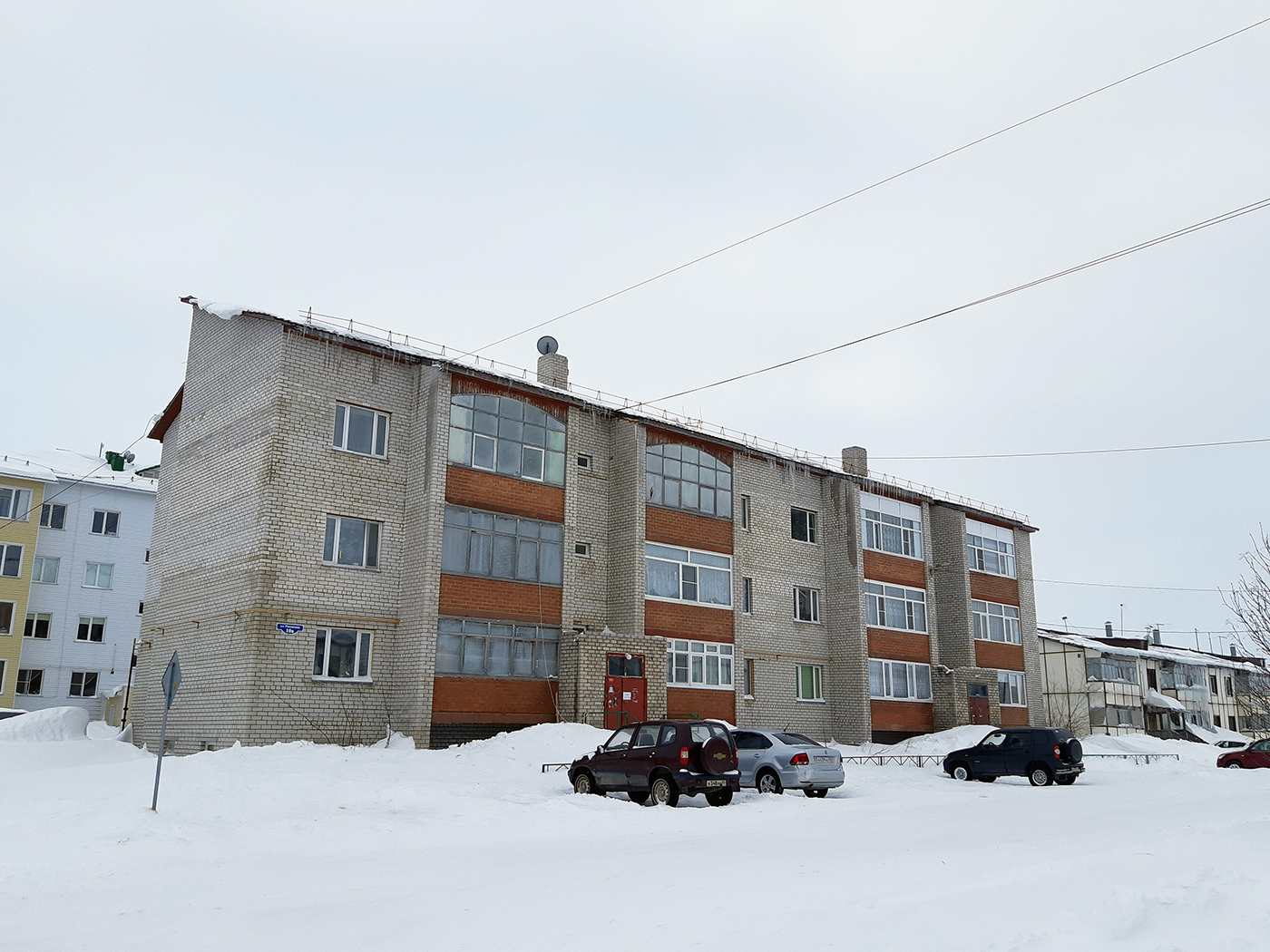 Искателей, Улица Россихина, 10А
