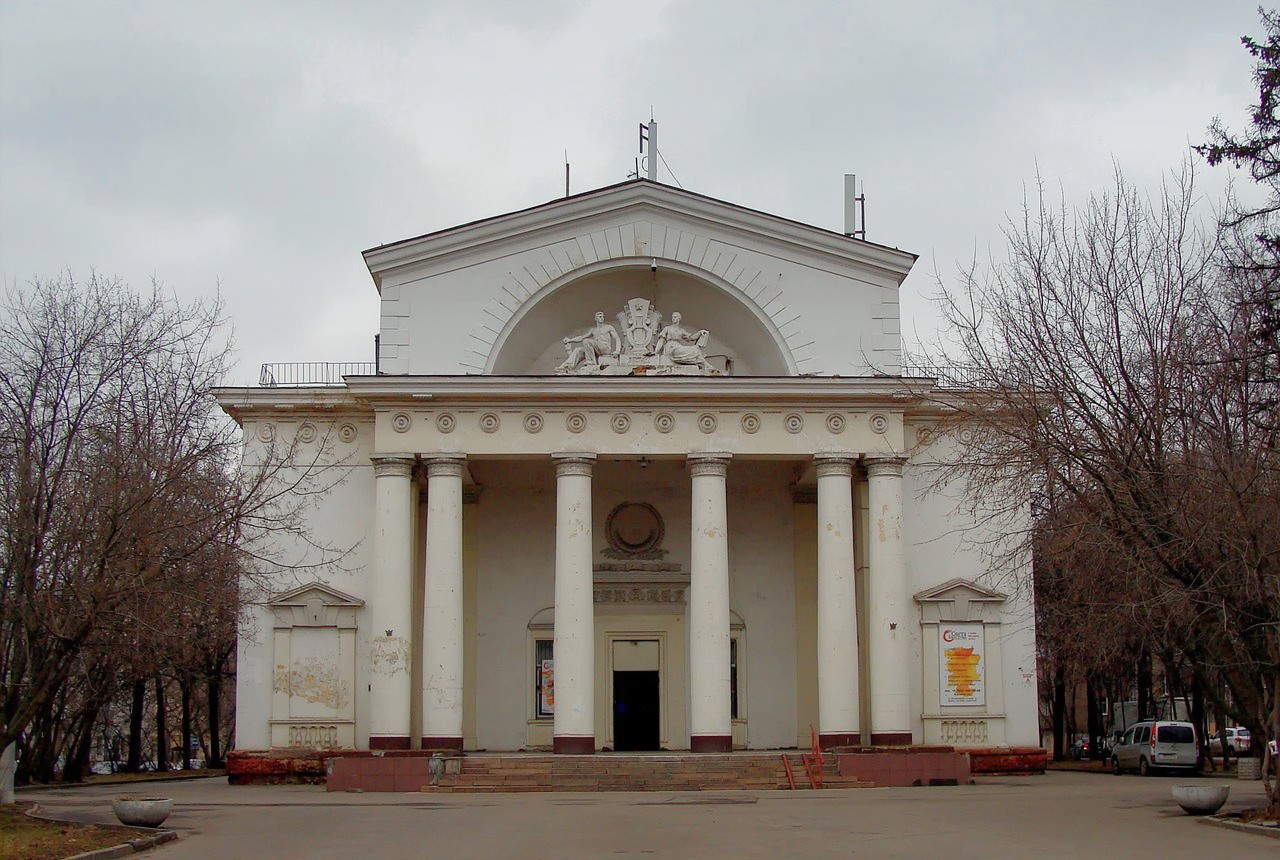 Москва, Измайловская площадь, 1А