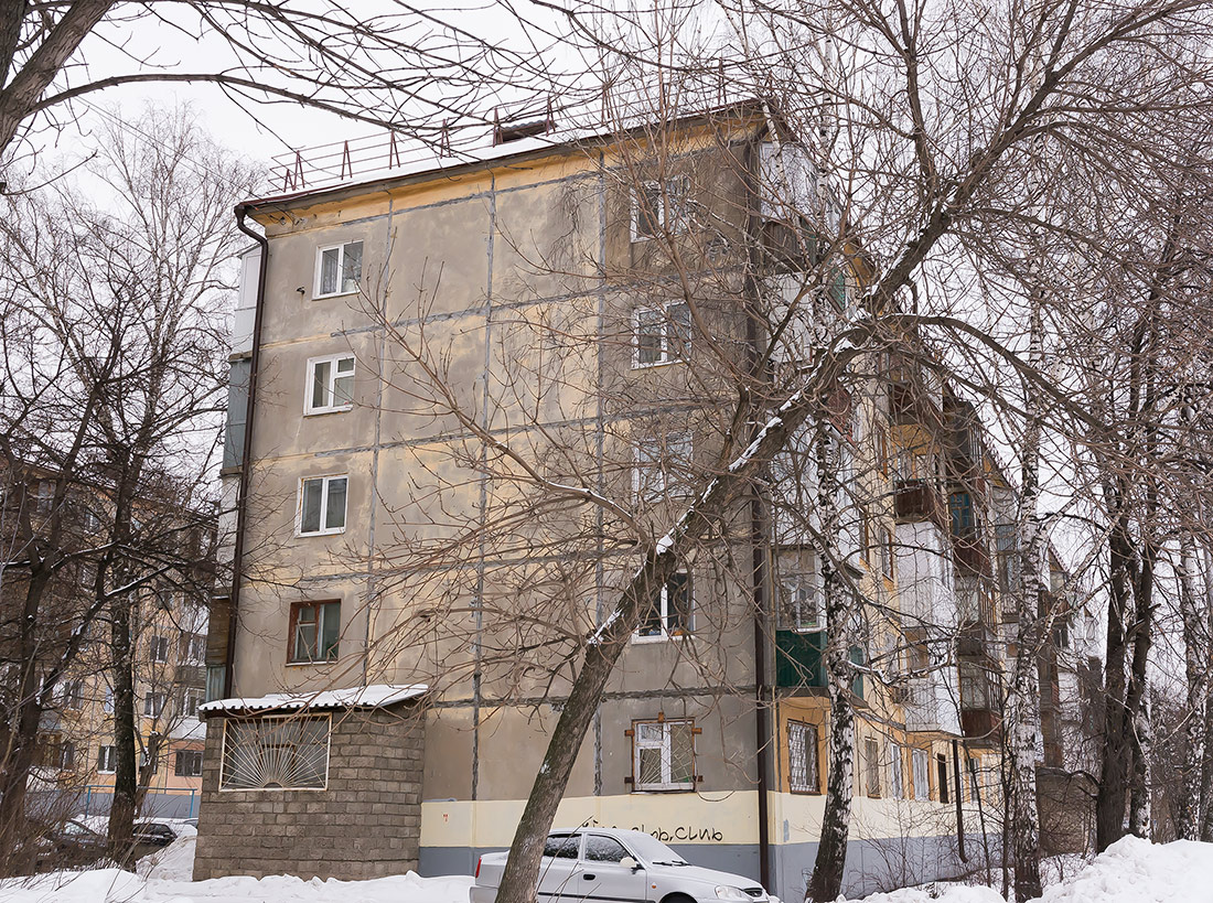Ufa, Интернациональная улица, 149 / Улица Карима Хакимова, 1