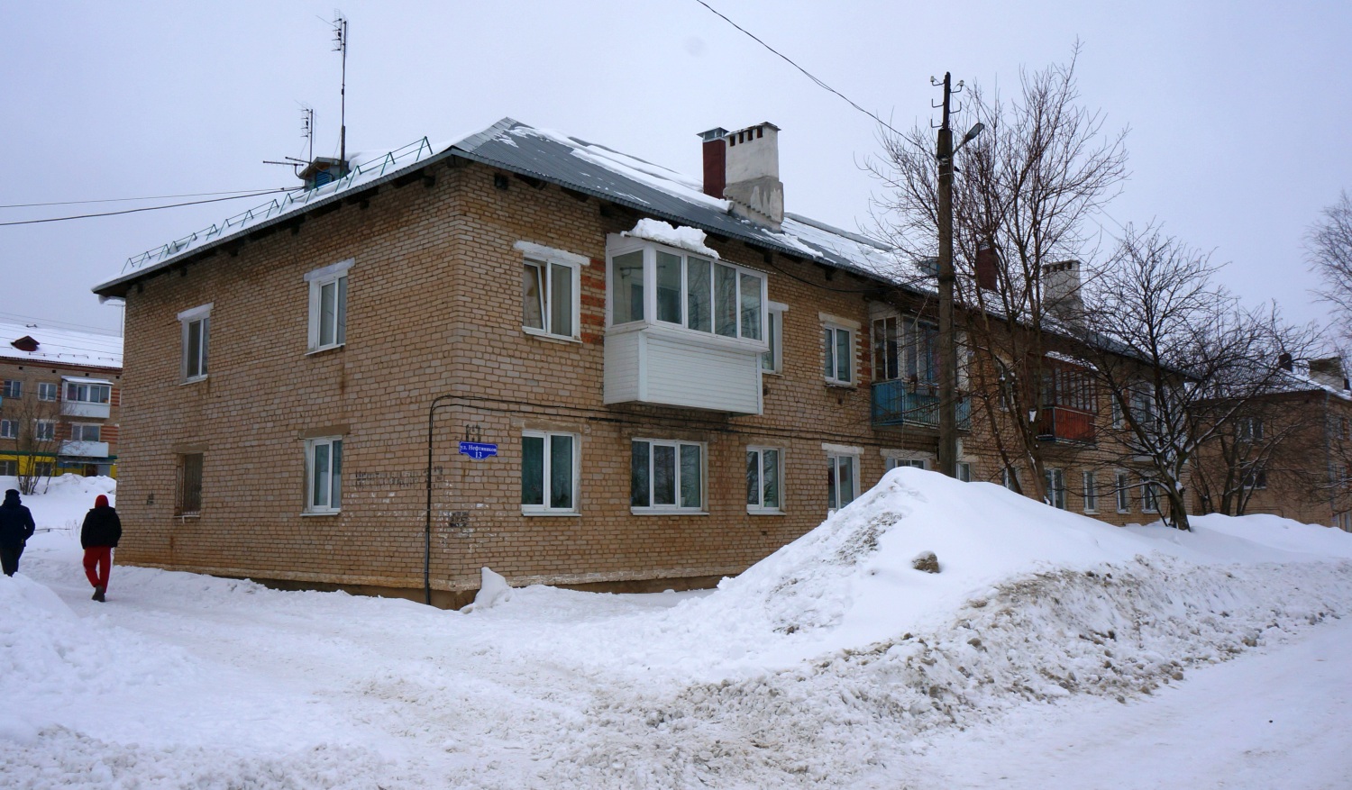 Полазна, Улица Нефтяников, 13