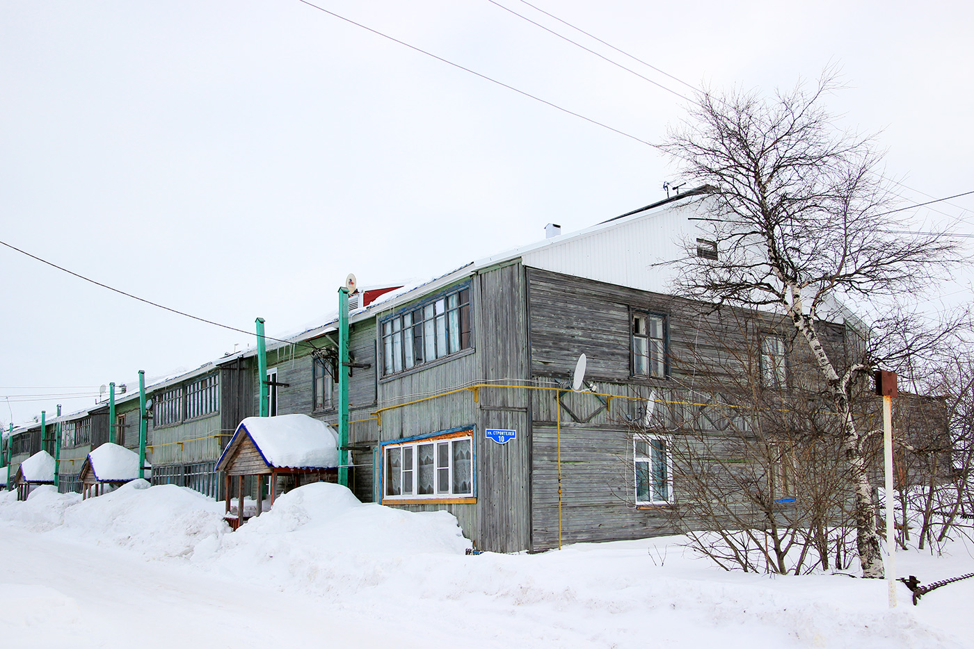 Искателей, Улица Строителей, 10