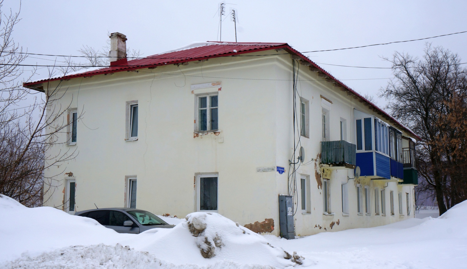 Полазна, Улица Нефтяников, 28