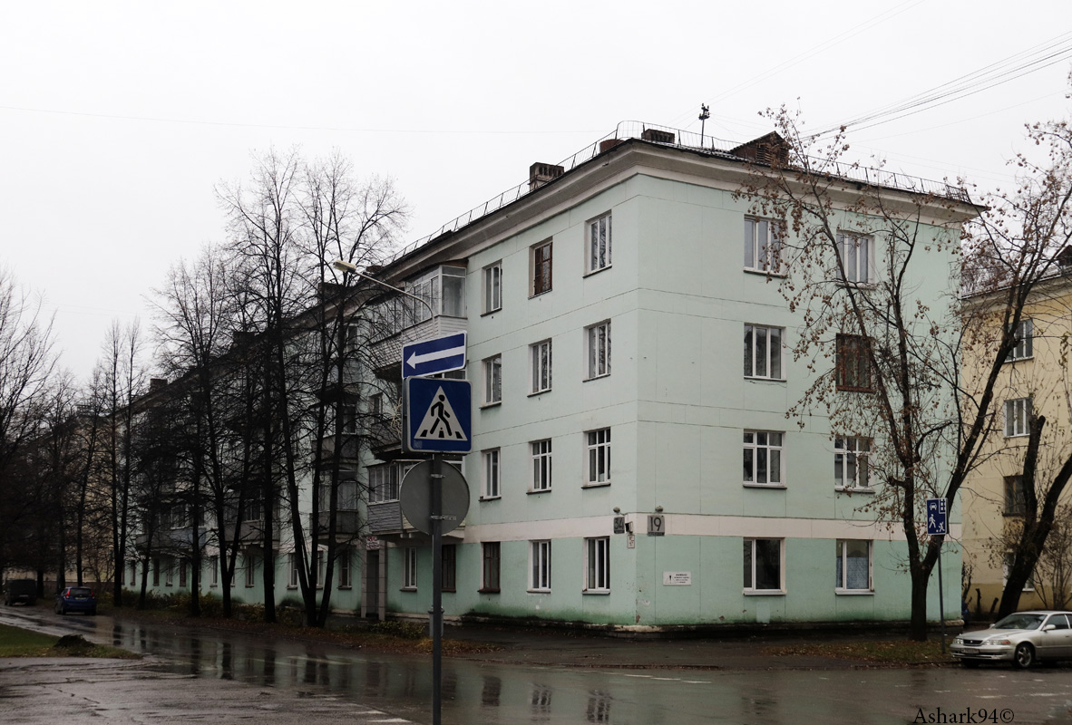 Железногорск, Улица Свердлова, 34 / Улица Чапаева, 19