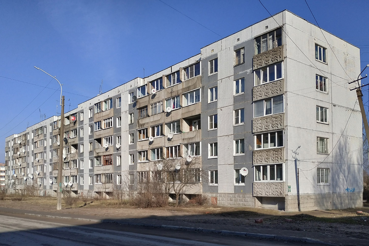 Рощино, Садовая улица, 8