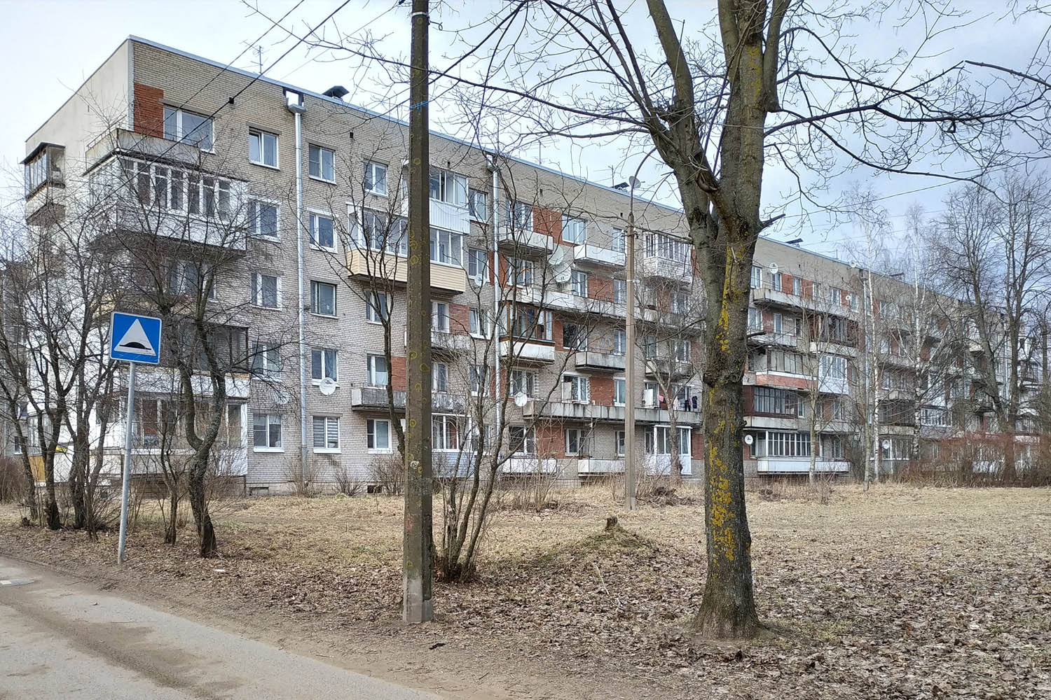 Кузьмоловский, Юбилейная улица, 30