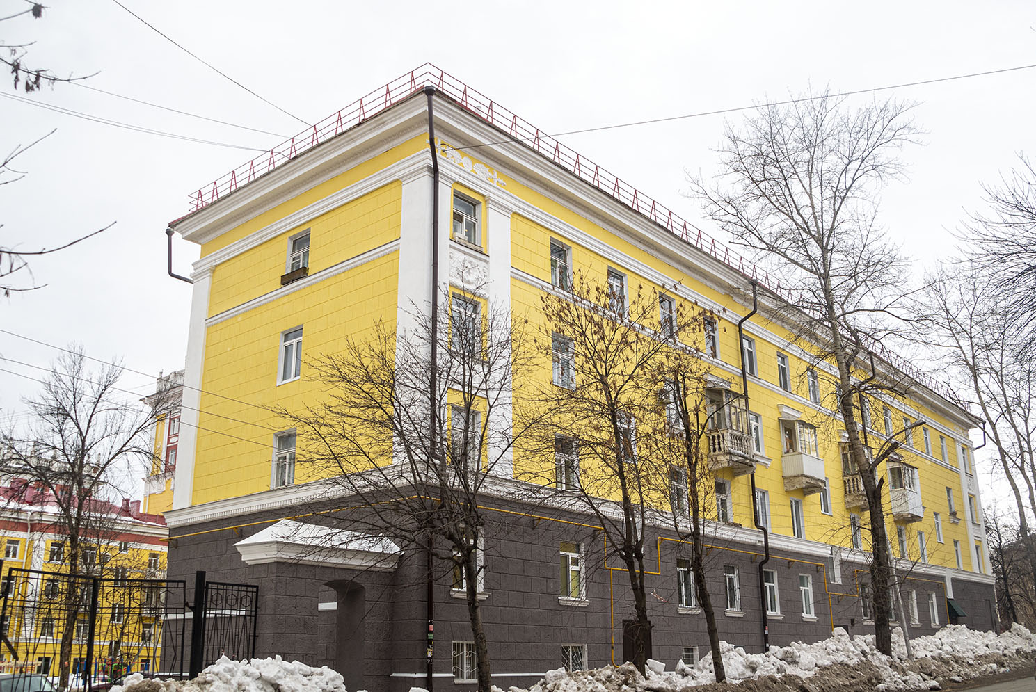 Уфа, Архитектурная улица, 2 / Улица Ульяновых, 32