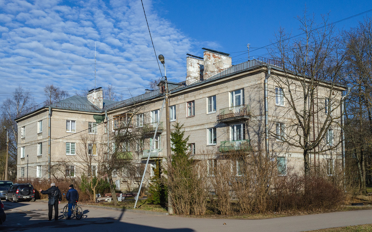 Peterhof, Никольская улица, 2