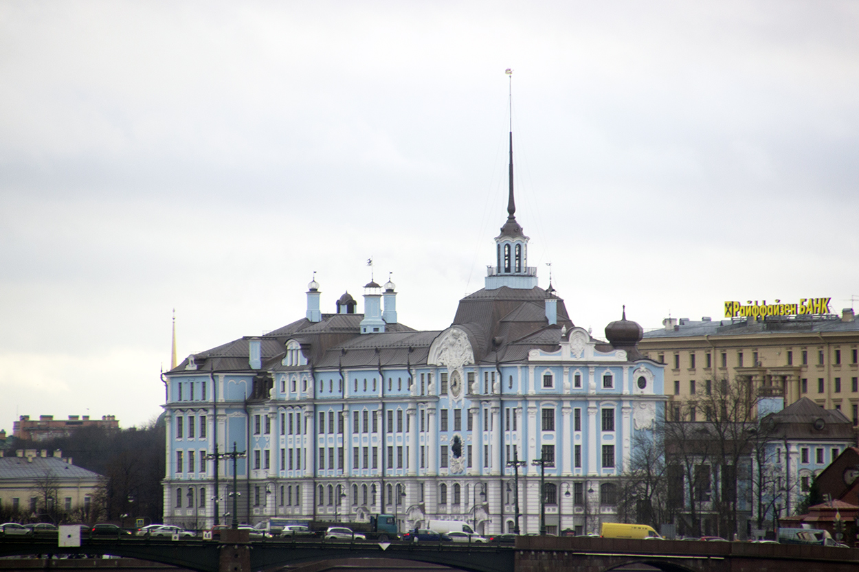 Санкт-Петербург, Петроградская набережная, 2-4