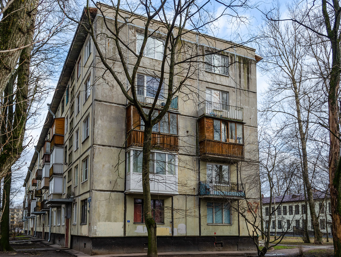 Санкт-Петербург, Новоизмайловский проспект, 27