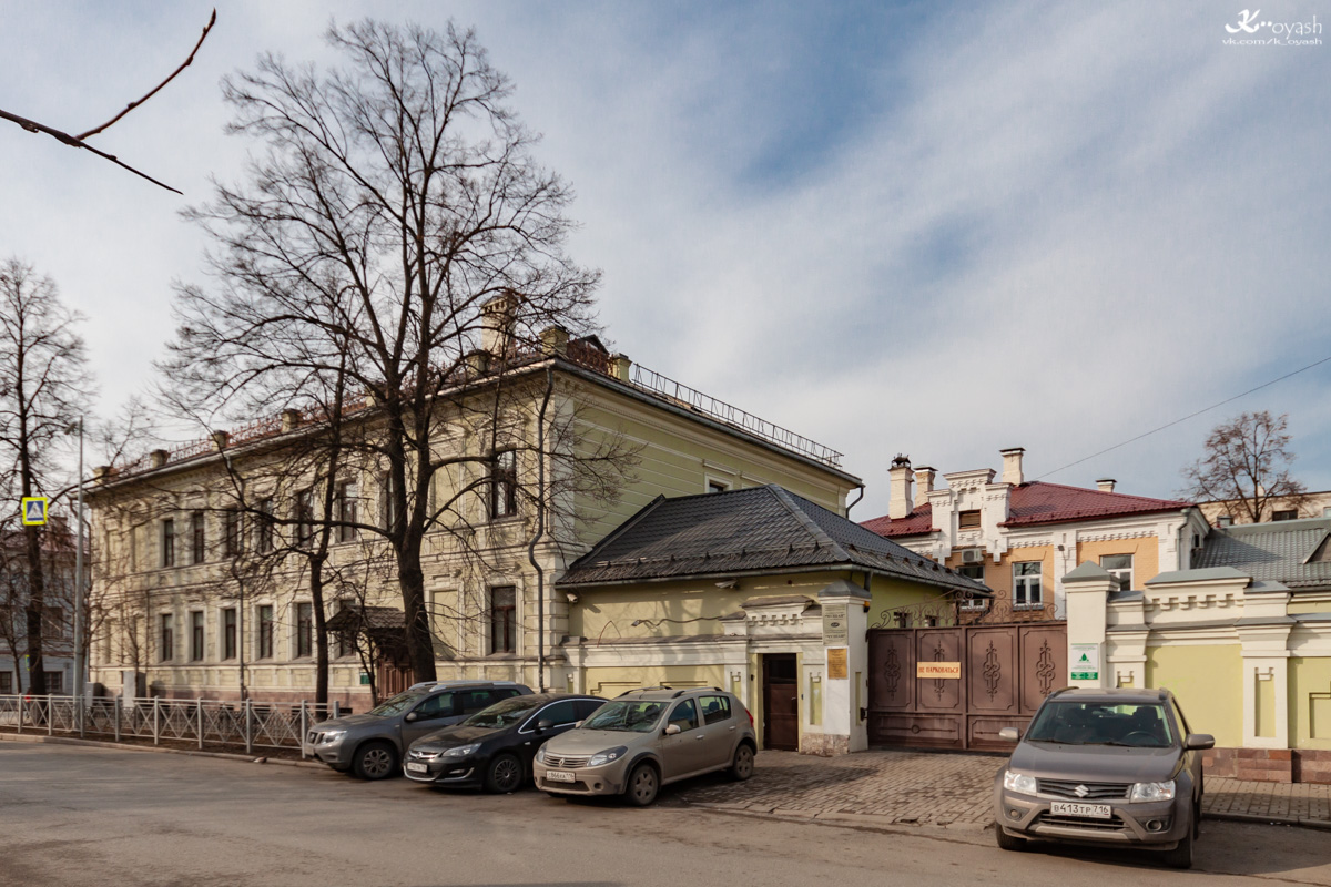 Казань, Улица Карла Маркса, 49 / Улица Гоголя, 13; Улица Гоголя, 13А Казань, Улица Карла Маркса, 49 / Улица Гоголя, 13; Улица Гоголя, 13А