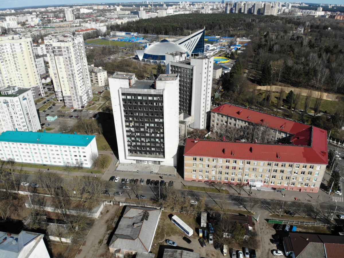 Минск, Академическая улица, 25; Улица Сурганова, 1 корп. 2; Академическая улица, 27 / Улица Сурганова, 1А; Академическая улица, 23; Улица Сурганова, 4А