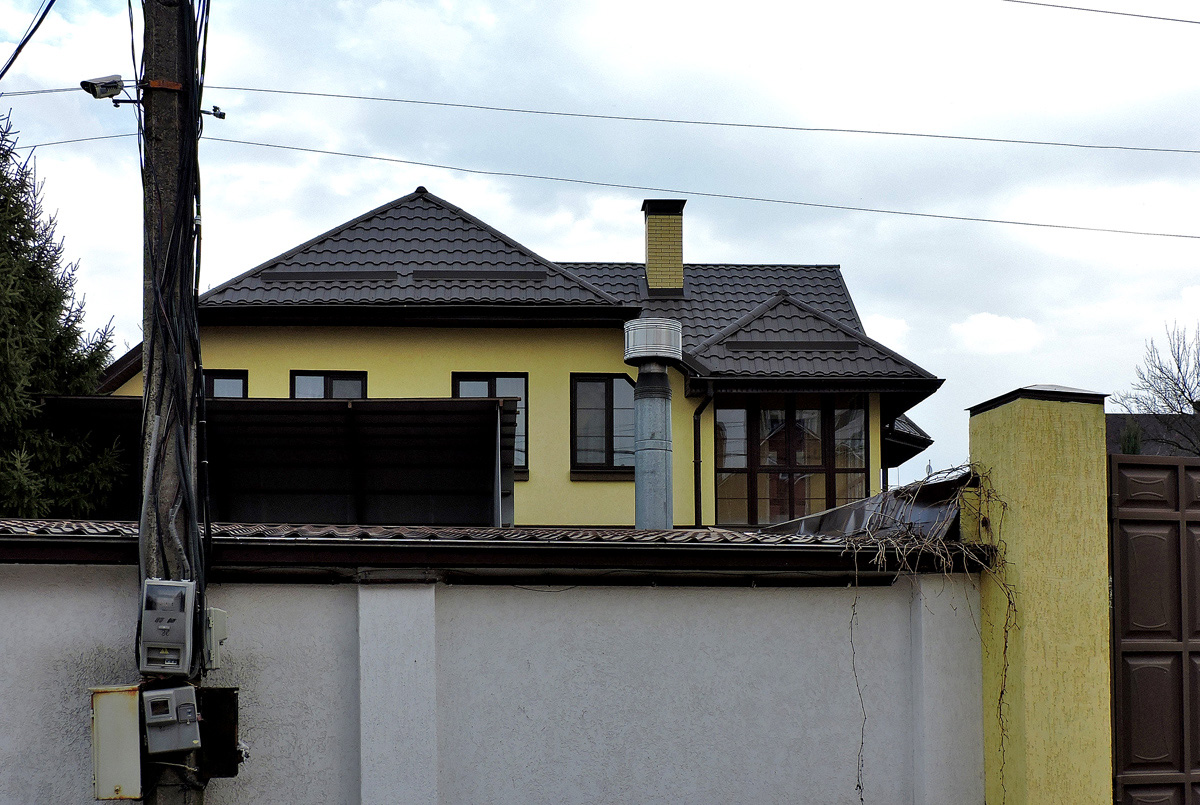 Харьков, Улица Юрия Шевелёва, 86