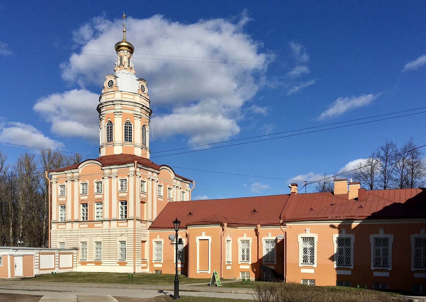 Санкт-Петербург, Набережная реки Монастырки, 1