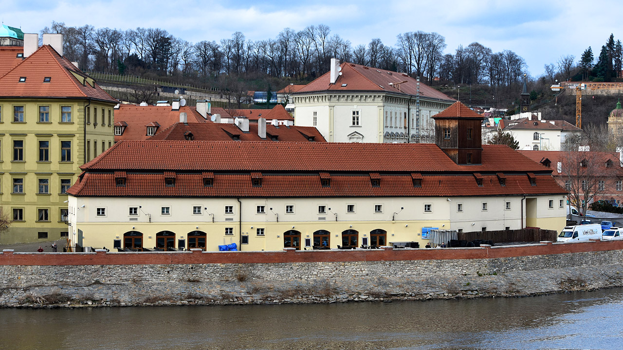 Прага, Cihelná, 2 / U lužického semináře, 26; Cihelná, 2a; Cihelná, 4