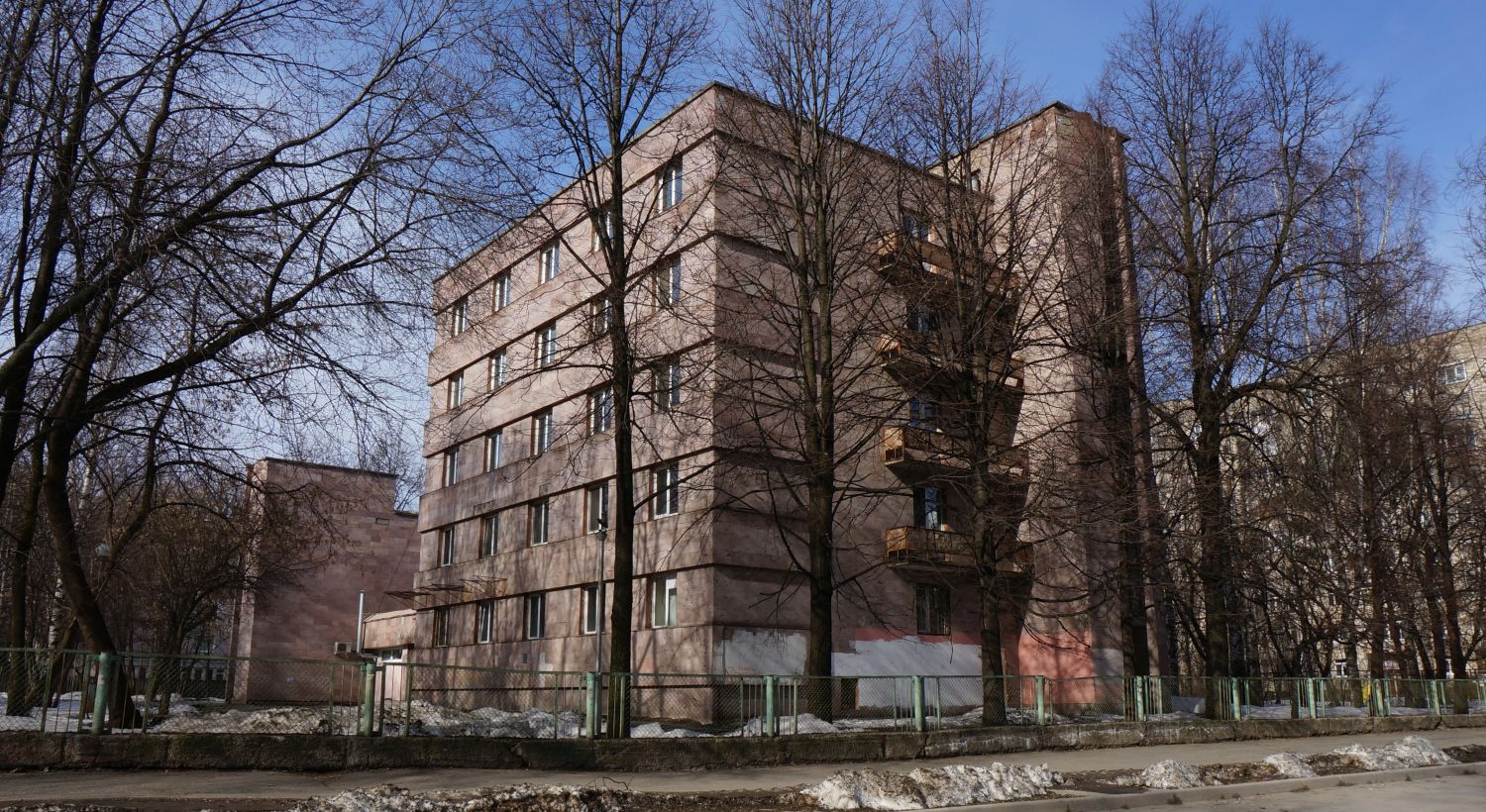 Пермь, Улица Газеты Звезда, 61 / Улица Тимирязева, 57 Пермь, Улица Газеты Звезда, 61 / Улица Тимирязева, 57