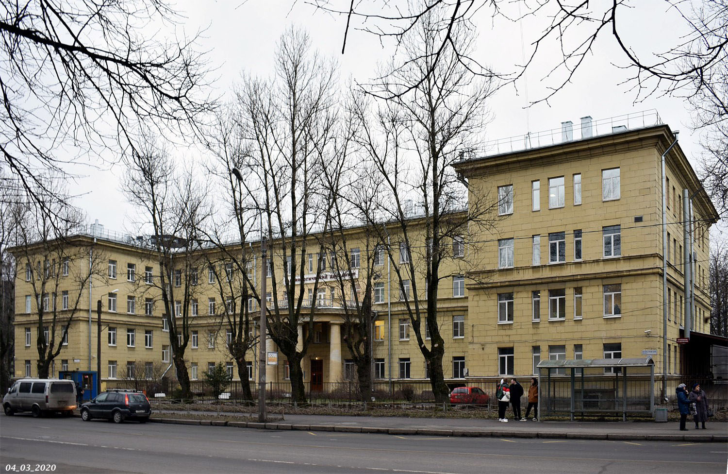 Санкт-Пецярбург, Полюстровский проспект, 12