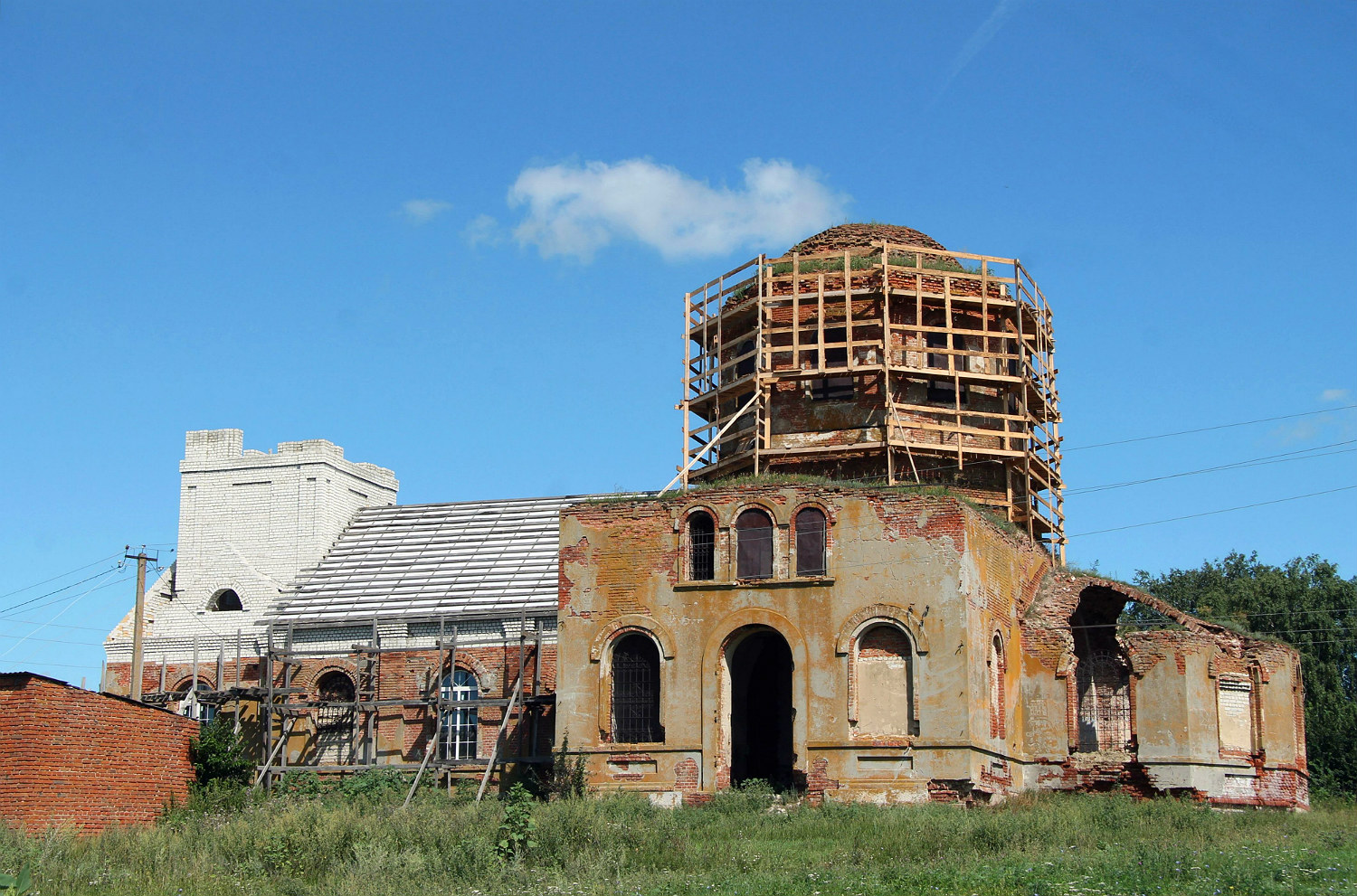 Новоусманский район, прочие н.п., с. Крыловка, Первомайская улица, 1А