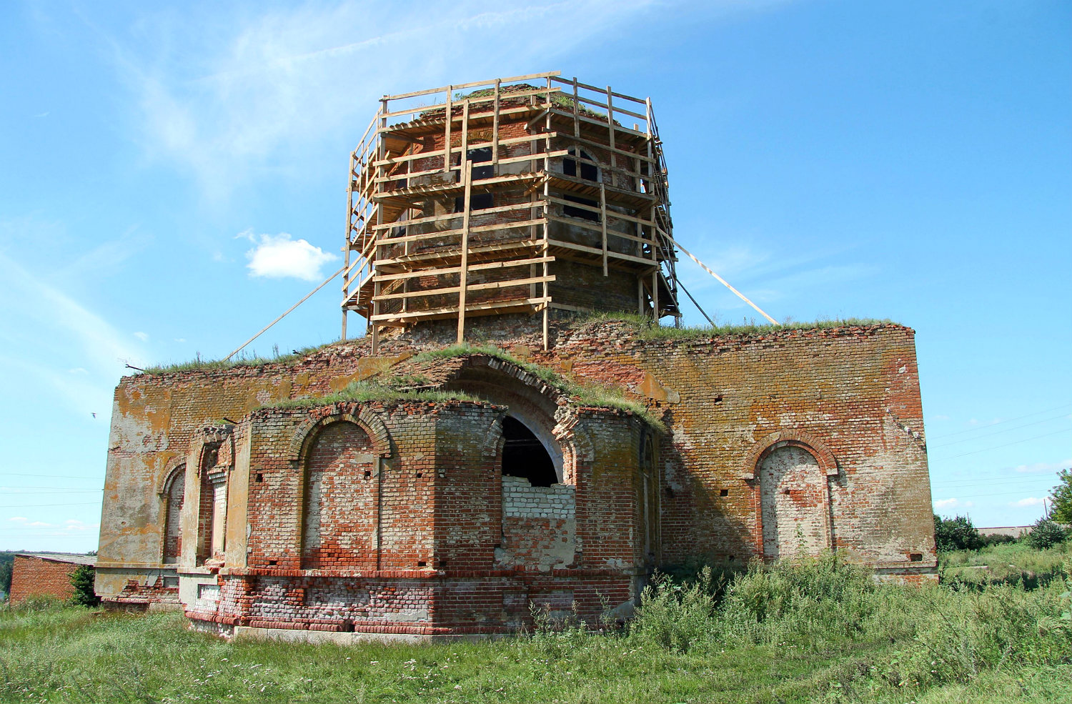 Новоусманский район, прочие н.п., с. Крыловка, Первомайская улица, 1А