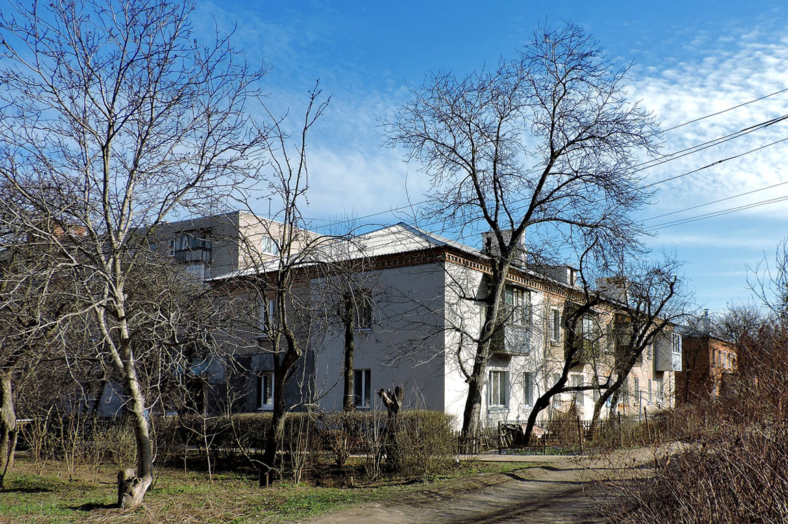 Харьков, Звёздная улица, 34 / Электроинструментальный переулок, 1