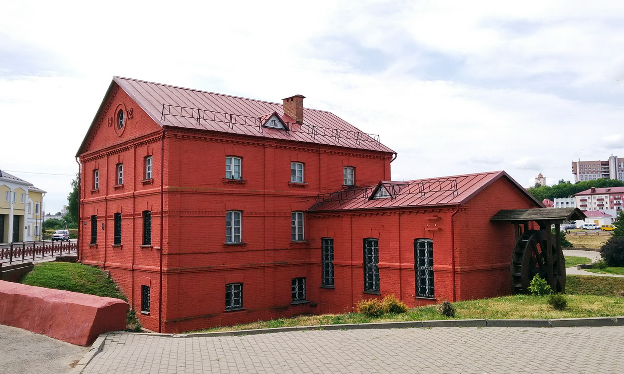 Орша, Замковая улица, 2