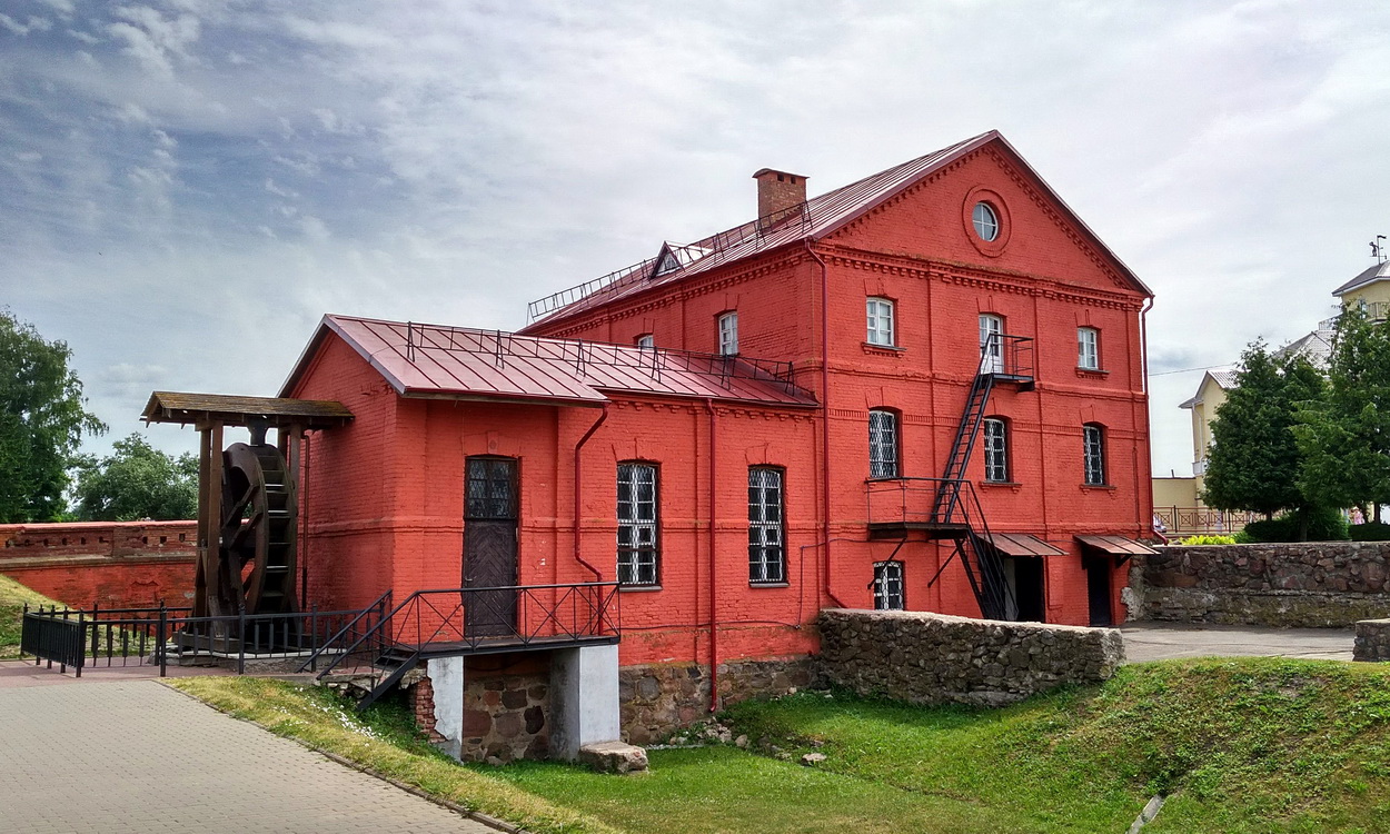 Орша, Замковая улица, 2