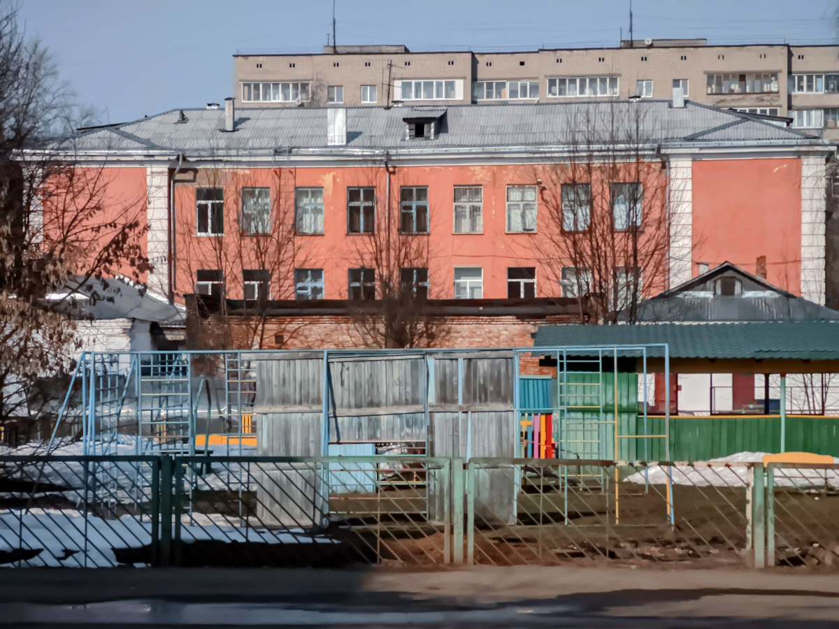 Глазов, Улица Тани Барамзиной, 11