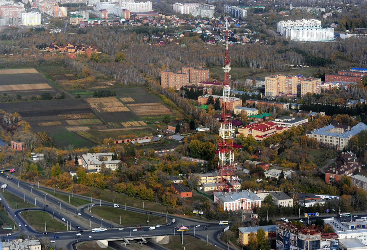 Омск, Проспект Мира, 2/1; Проспект Мира, 2; Институтская площадь, 1; Сибаковская улица, 5 / Улица Горная, 11; Горная улица, 9/1; Горная улица, 9; Сибаковская улица, 16 корп. 2; Сибаковская улица, 16 корп. 3; Сибаковская улица, 9; Физкультурная улица, 5; Проспект Мира, 2 корп. 1; Проспект Мира, 2Б; Горный переулок, 1; Горный переулок, 2; Горный переулок, 4; Улица Горная, 4; Улица Горная, 6; Сибаковская улица, 7; Сибаковская улица, 12; Сибаковская улица, 14; Физкультурная улица, 12; Физкультурная улица, 10; Физкультурная улица, 8А; Физкультурная улица, 8Б; 1-я Пригородная улица, 14/1; 1-я Пригородная улица, 14/2; 1-я Пригородная улица, 14. Омск — Панорамы