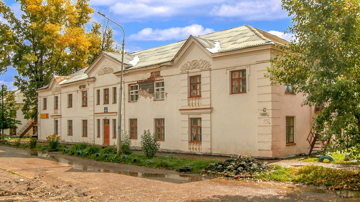 Уфа, Нежинская улица, 42