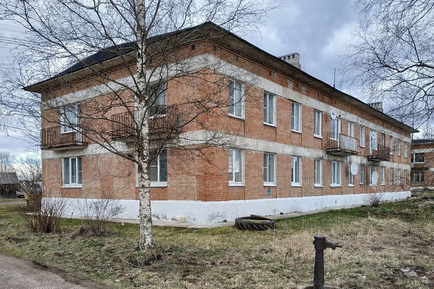 Тосненский район, прочие н. п., Любань, проспект Мельникова, 5