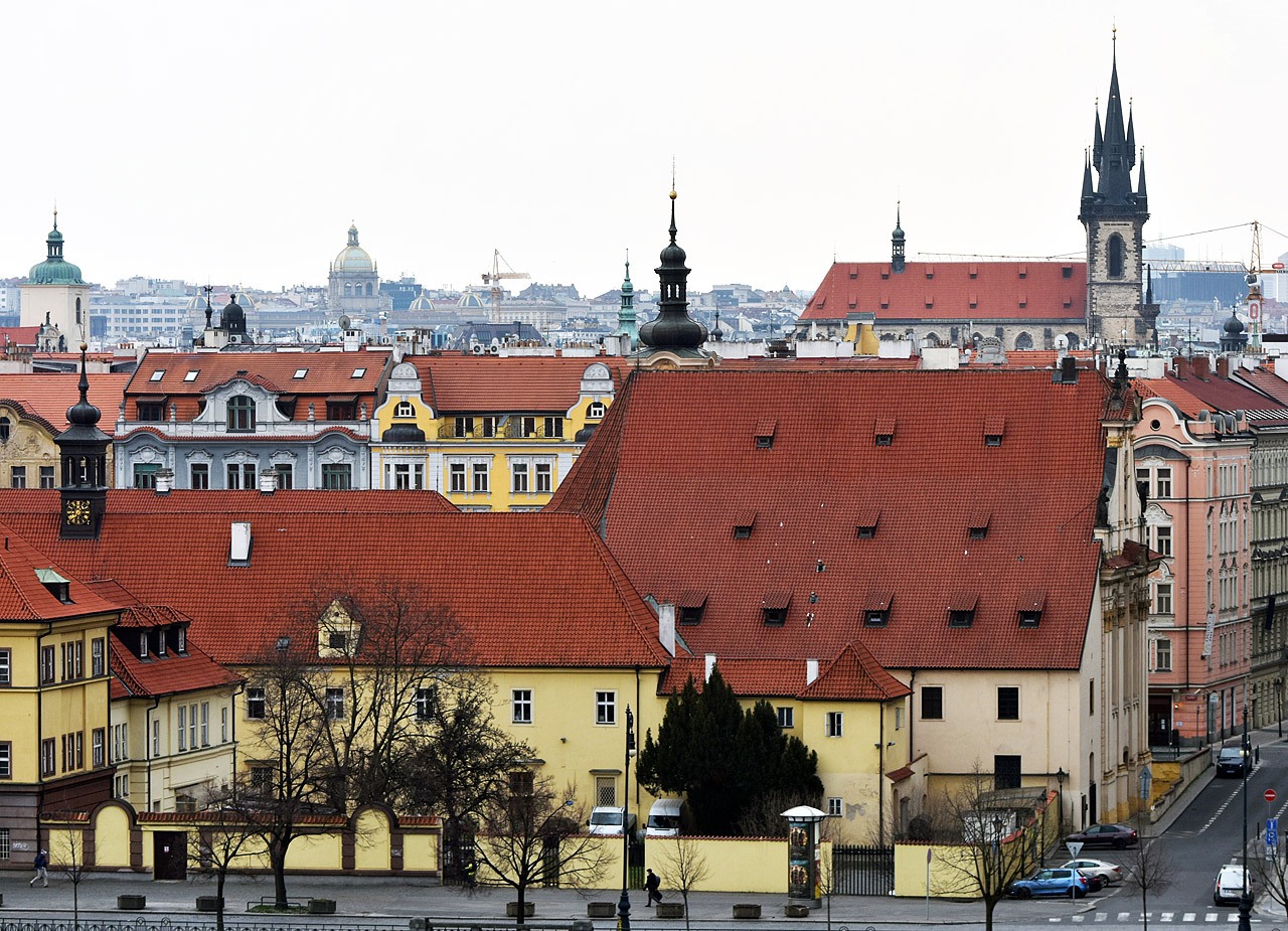 Прага, Dušní, ? / U Milosrdných, 8; Václavské náměstí, 68; Celetná, 5a