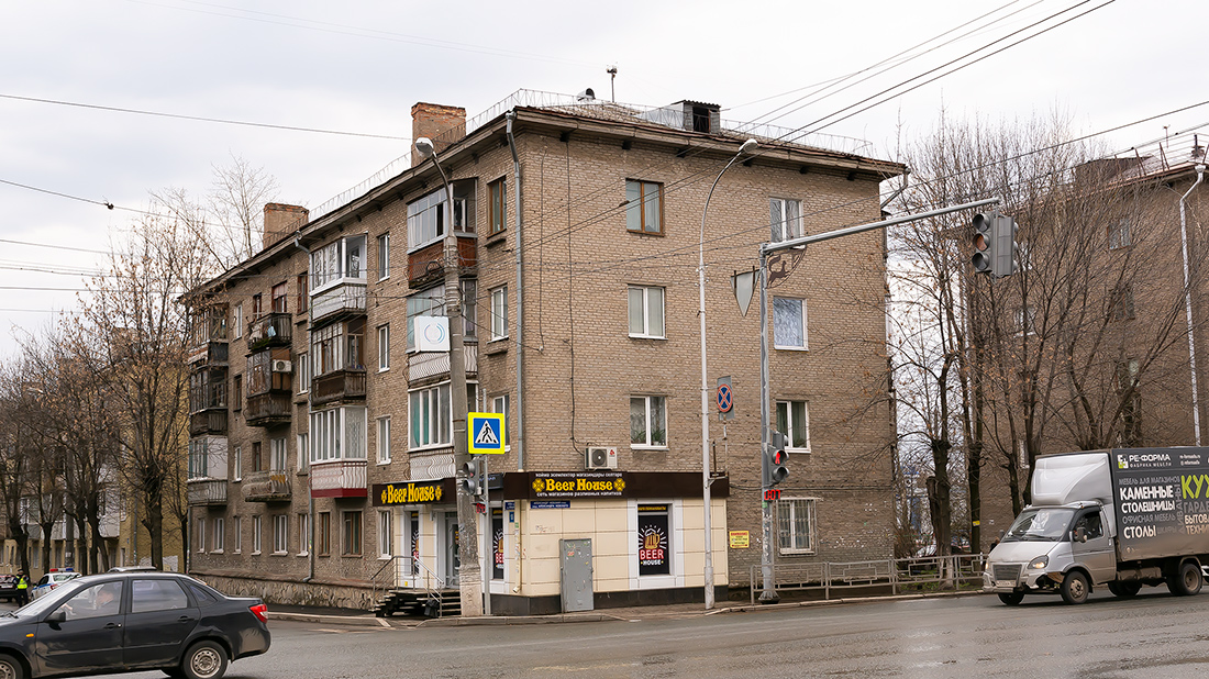 Уфа, Кольцевая улица, 106 / Улица Александра Невского, 32