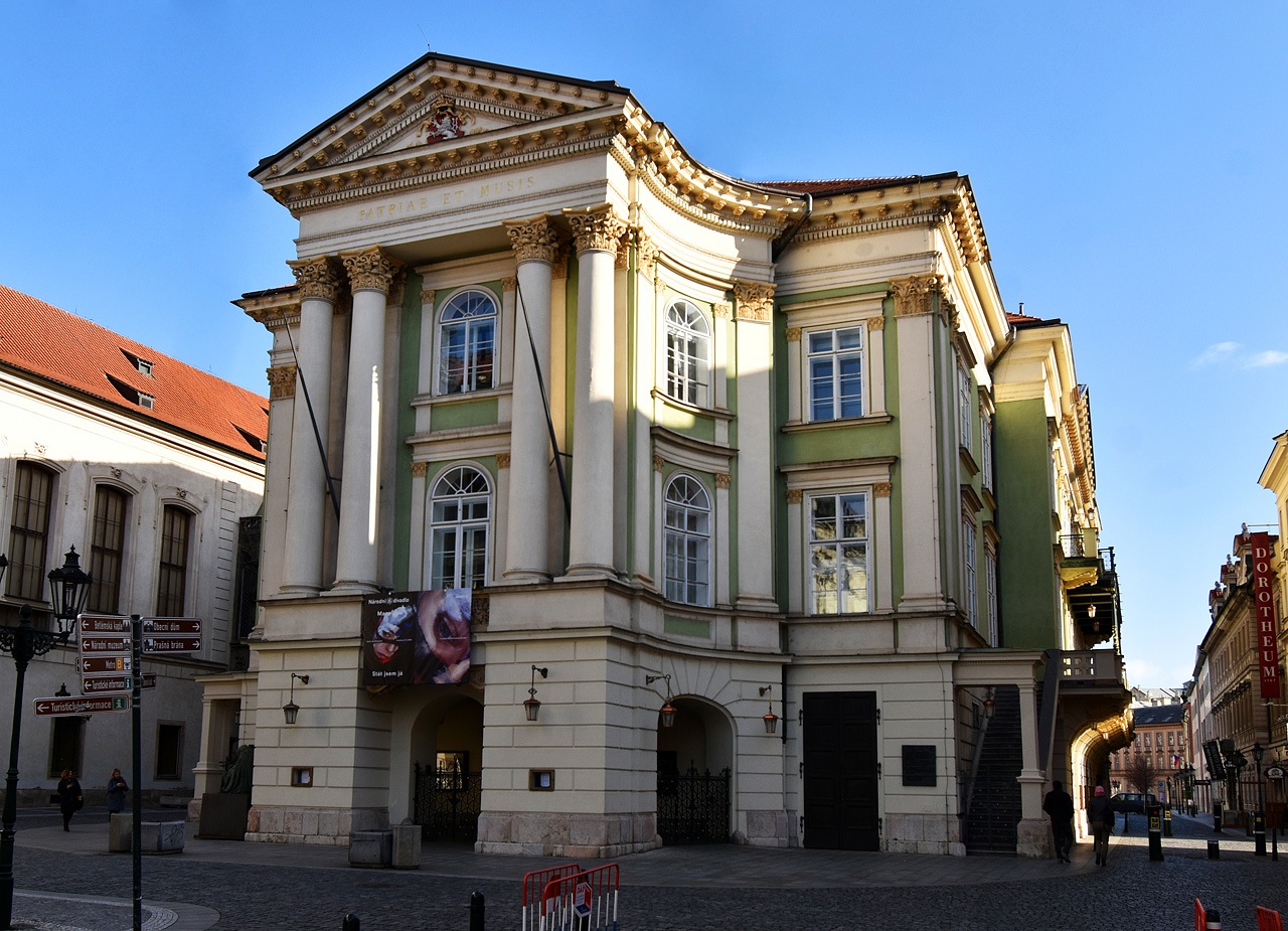 Прага, ​Železná, 11